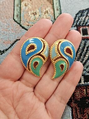 Vintage Avon "Kaleidoscope" Paisley Earrings